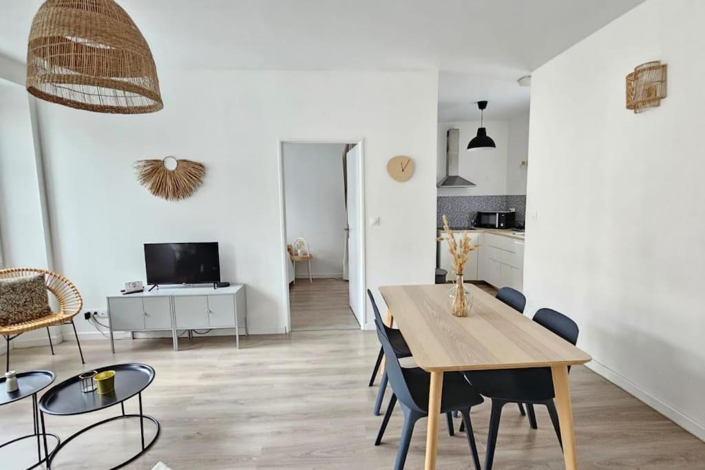 Superbe Appartement 2 Chambres Au Coeur De 포 외부 사진